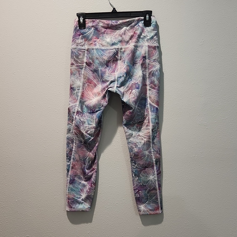 EVOLUTION AND CREATION WOMANS FLORAL TYE DYE WORKOUT ANKLE LENGHT LEGGINGS - Picture 5 of 6